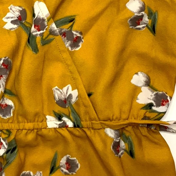 Ruffled Short Sleeve Yellow Summer Dress - Picture 6 of 9